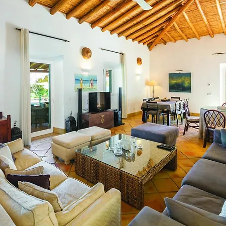 Pescadores - Stunning 7 Bedroom Private Pool With Child Safety Fence Few Minutes Drive