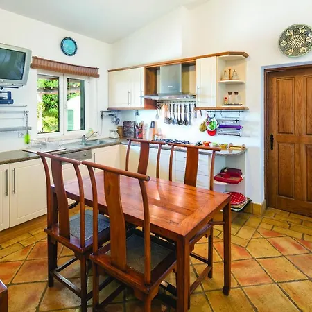 Villa Pescadores - Stunning 7 Bedroom Private Pool With Child Safety Fence Few Minutes Drive *